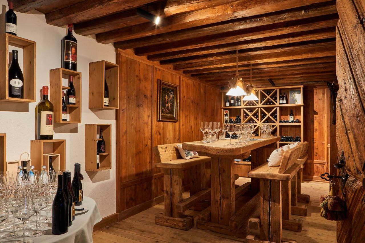 Hotel Sassongher Corvara In Badia Eksteriør bilde