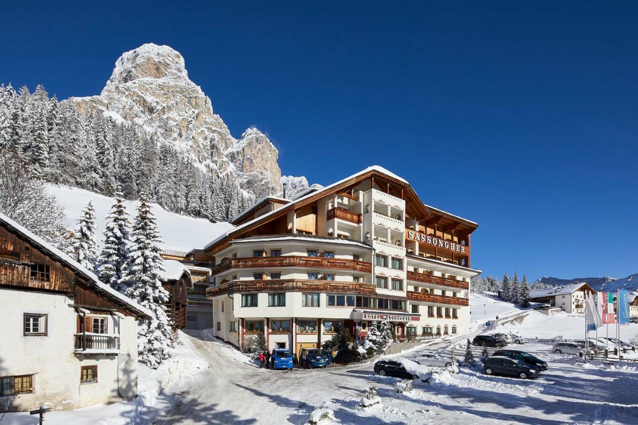 Hotel Sassongher Corvara In Badia Eksteriør bilde