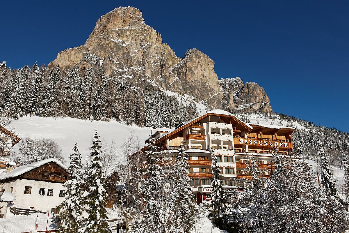 Hotel Sassongher Corvara In Badia Eksteriør bilde
